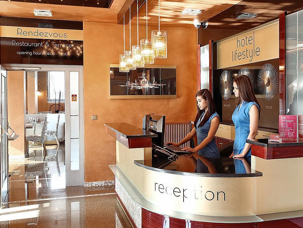 Hotel Lifestyle Prague Extérieur photo