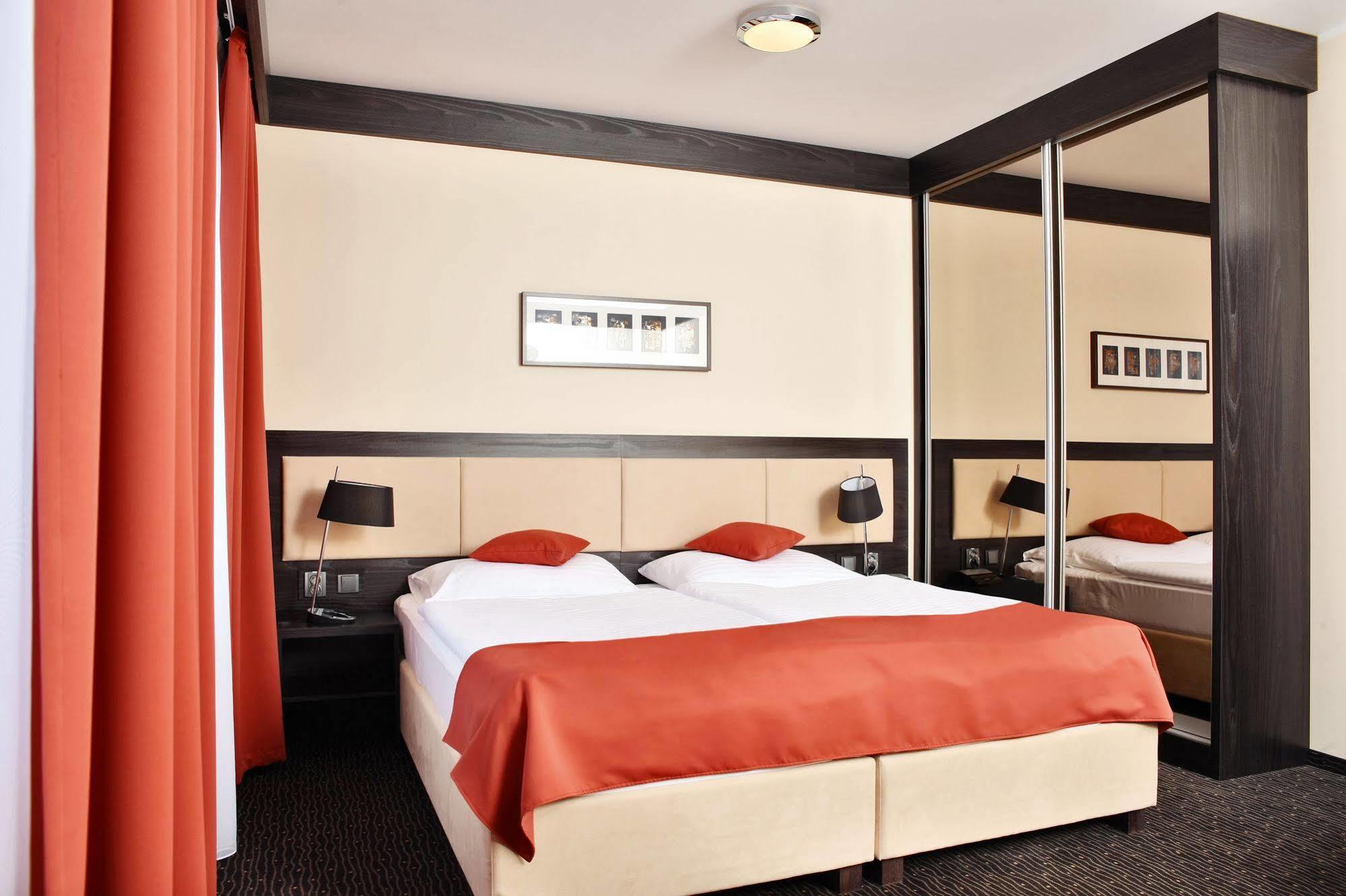 Hotel Lifestyle Prague Extérieur photo
