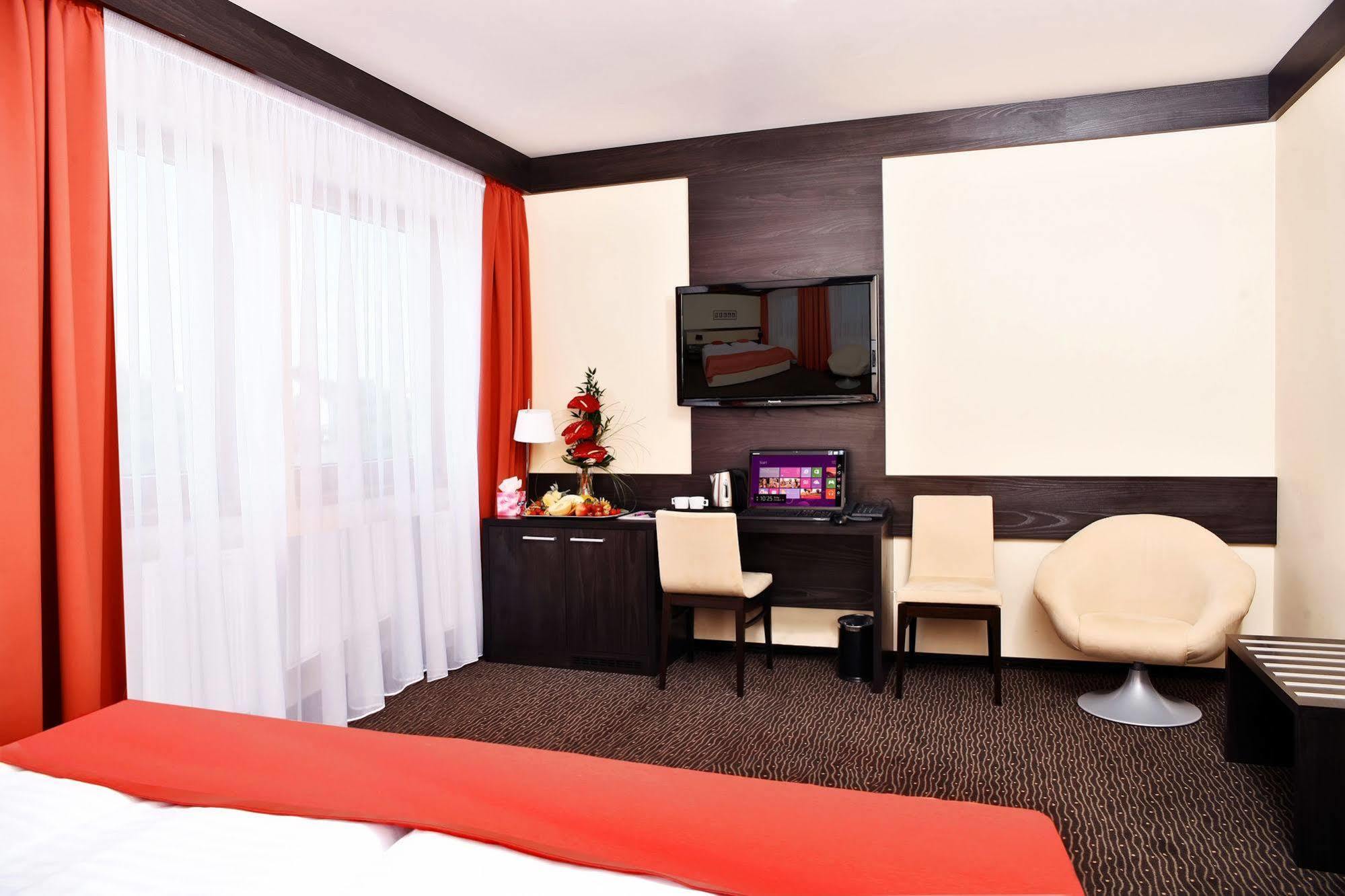 Hotel Lifestyle Prague Extérieur photo